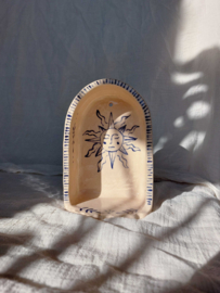 Altaartje - beige - blauwe illustraties - zon