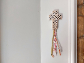 Keramiek kruis Dots - wandhanger