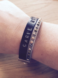 Dubbel leer armband met tekst