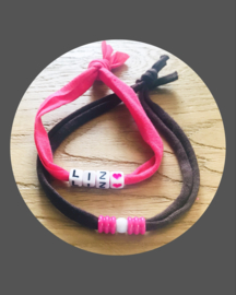 2x stoffen armbandjes