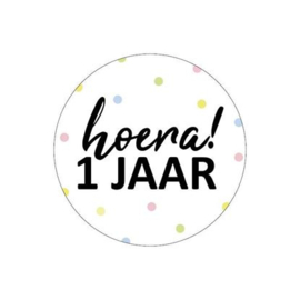 HOERA 1 JAAR! SLUITSTICKER