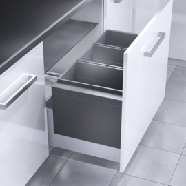 AE363198 Triple - XL - front 84 liter