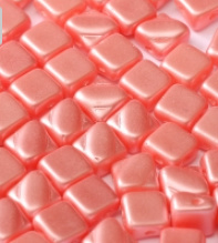 Silky Beads 2-hole 6x6mm Pastel Lt. Coral