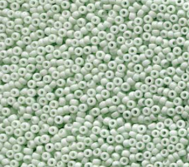 Miyuki 11-3318  Opaque Light Mint