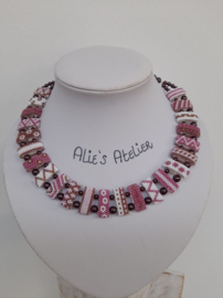 Ketting met verdeelstukjes - Roze