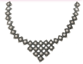 Collier Sakura-  Silver Shade /Anthracite