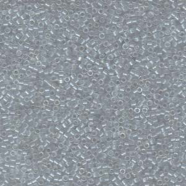 DB1677- Pearl Lined Transparant Pale Gray AB