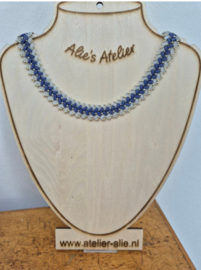 Collier Halve Tila Beads 4 rij- Kleur: L.Blauw en Matte Blauwe