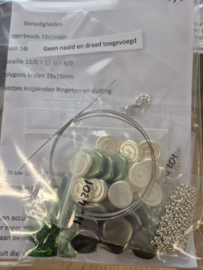Pakket Collier  "Soleile"   Groen/Creme