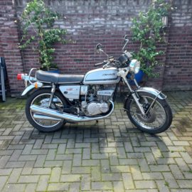 VERKOCHT Suzuki GT380M 1975 met 13.258 KM op de teller.