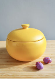 Vintage pot met deksel geel