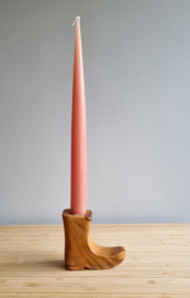 Laars houtsnijwerk, kandelaar