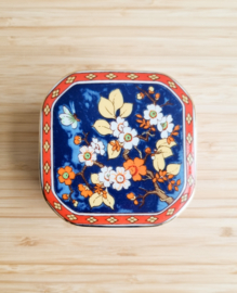 dekseldoosje Enesco Japan