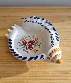Schaaltje Schelp, keramiek