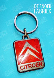 Citroën logo sleutelhanger metaal logo rood chevron