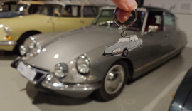 Citroen sleutelhanger ID DS retro grijs