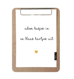 Label-R | Klembord Met Print Adem Kusjes In En Blaas Hartjes Uit (geel hart)