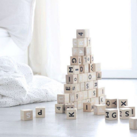 ooh noo alphabet blocks (zwart)