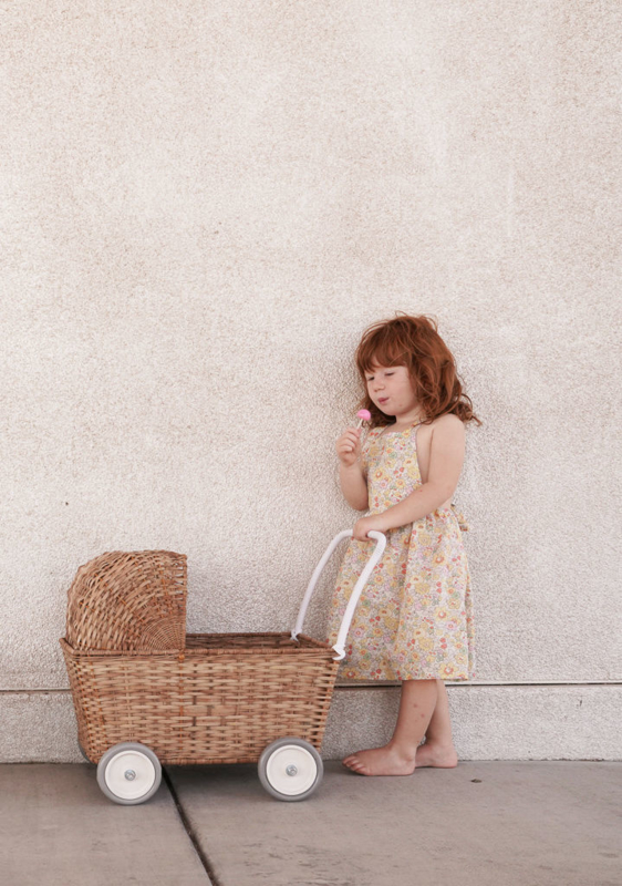 Olli Ella Strolley poppenwagen én boodschappenwagen - Naturel | Olli Ella | Things Love | Dé webshop stylish moms & kids