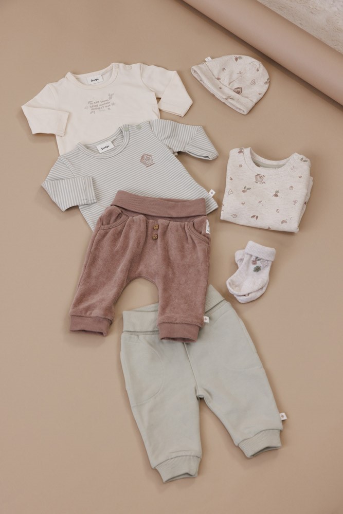 Feetje broek velours hazelnoot Fall Favorites