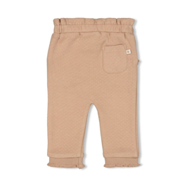 Feetje broek ruches hazelnoot Stay Magical