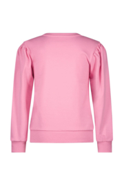 B.nosy sweater Saly