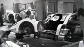 Porsche 917, 24h Le Mans - Porsche manager Helmut Bott "Nose Colors are Painted" 1969