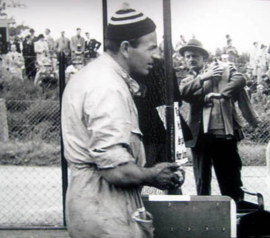 01-08 1954 German Grand Prix 1954 Nürburgring - Maserati 250F #16 - Stirling Moss & Alf Francis