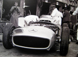 Nürburgring 1954 - Mercedes-Benz Pit with Teamchef Alfred Neubauer