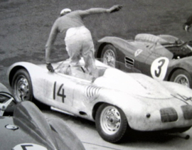 Aston Martin DBR1 #1 S.Moss/Ferrari 250 #5 D.Gurney/Porsche 718 RSK #18 E.Barth - Start 1000 Km Nürburgring 1959