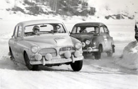 Volvo 122 #28 Österberg/Sabel - Saab 96 #24 Moss/Nyström  - Swedisch Rally 1965