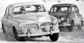 Volvo 122 #28 Sylvia Österberg/Siv Sabel - Saab 96 #24 Pat Moss-Carlsson/Elizabeth Nyström