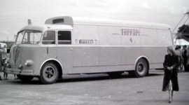 Alfa Romeo 800 - Ferrari Transporter - British Grand Prix 1951 - Silverstone