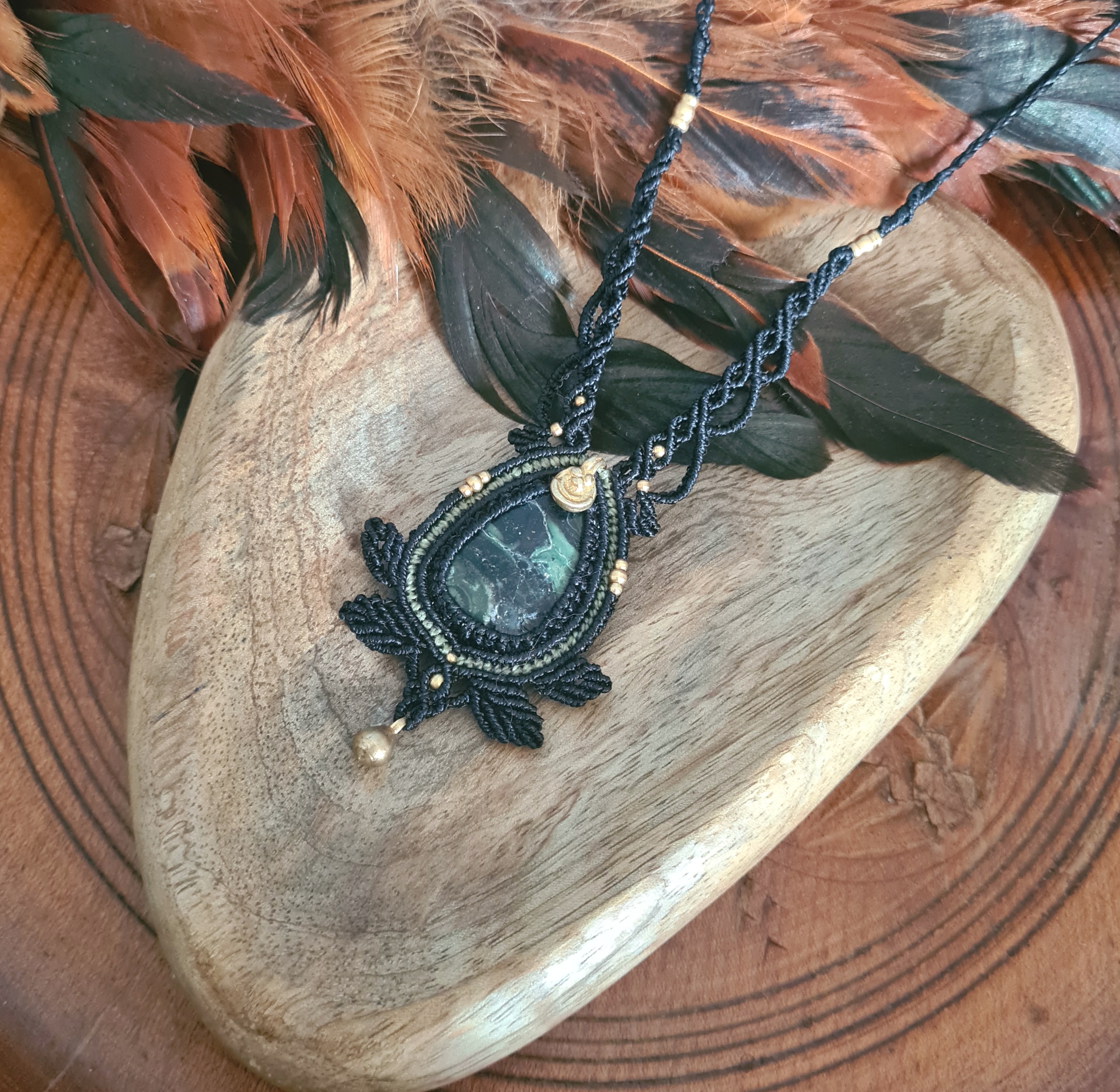Macramé ketting Kambaba Jaspis