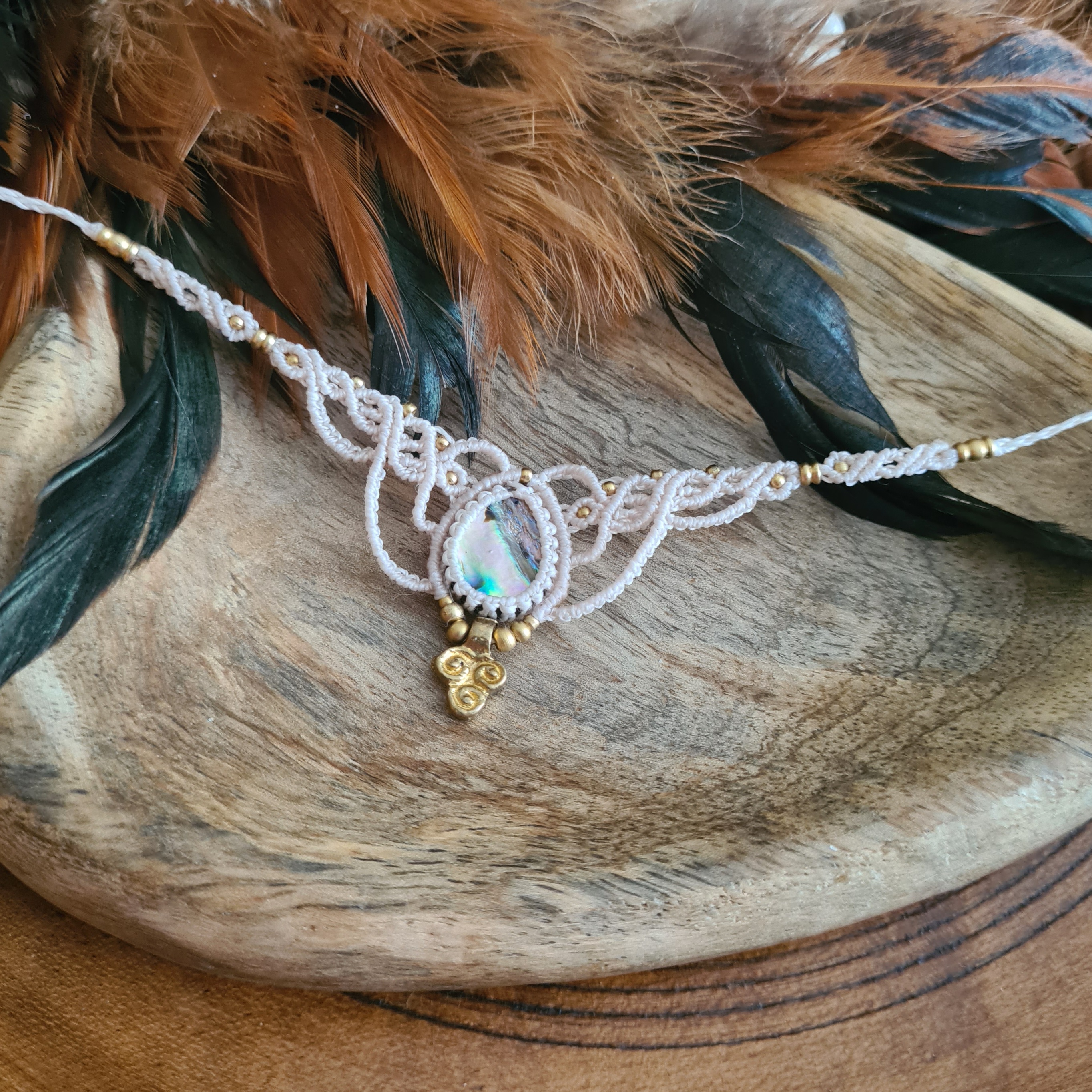Macramé choker Abalone