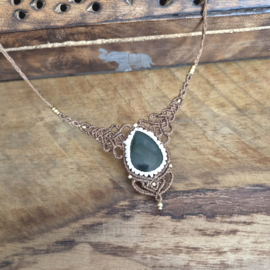 Macramé ketting  Serpentijn