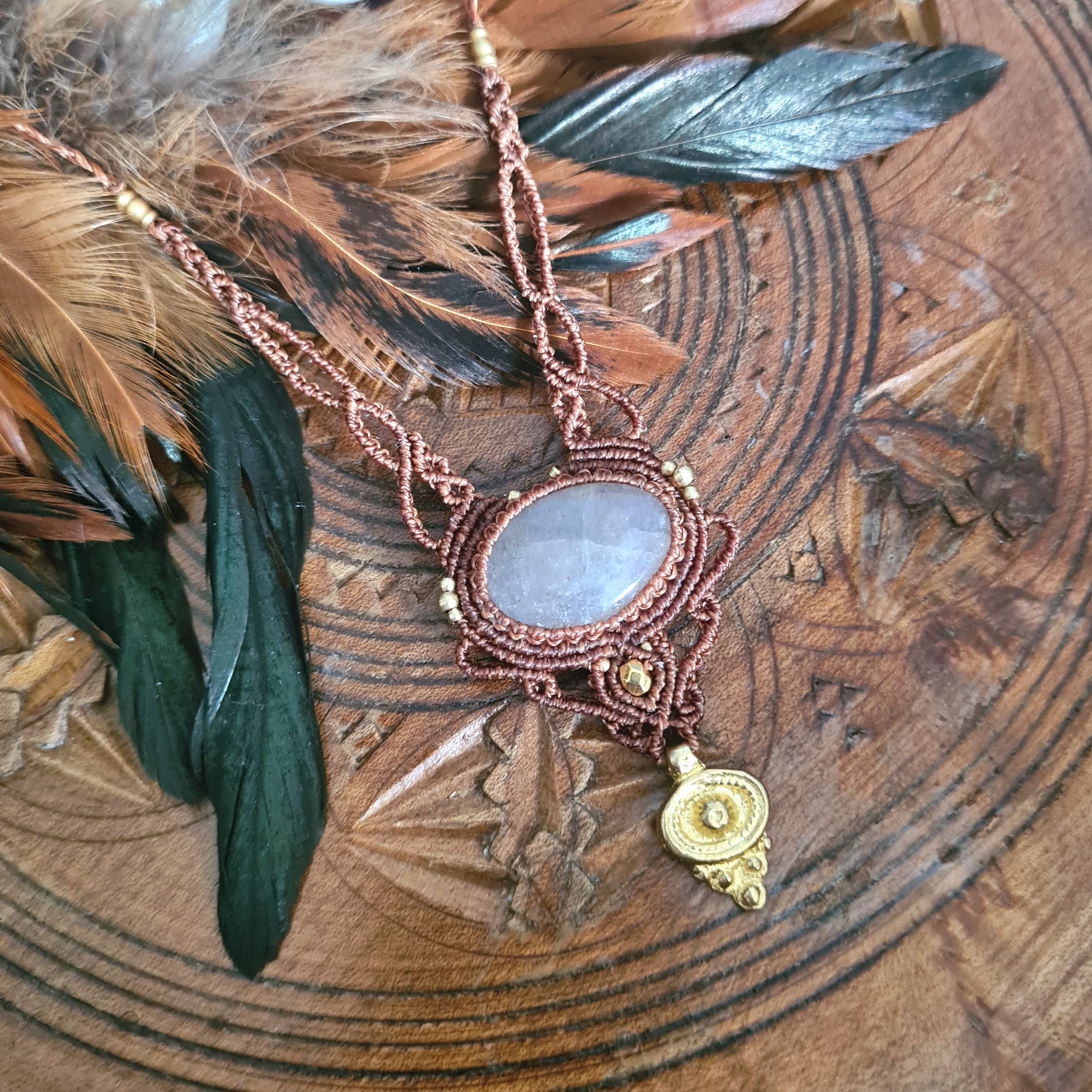 Macramé ketting Maansteen