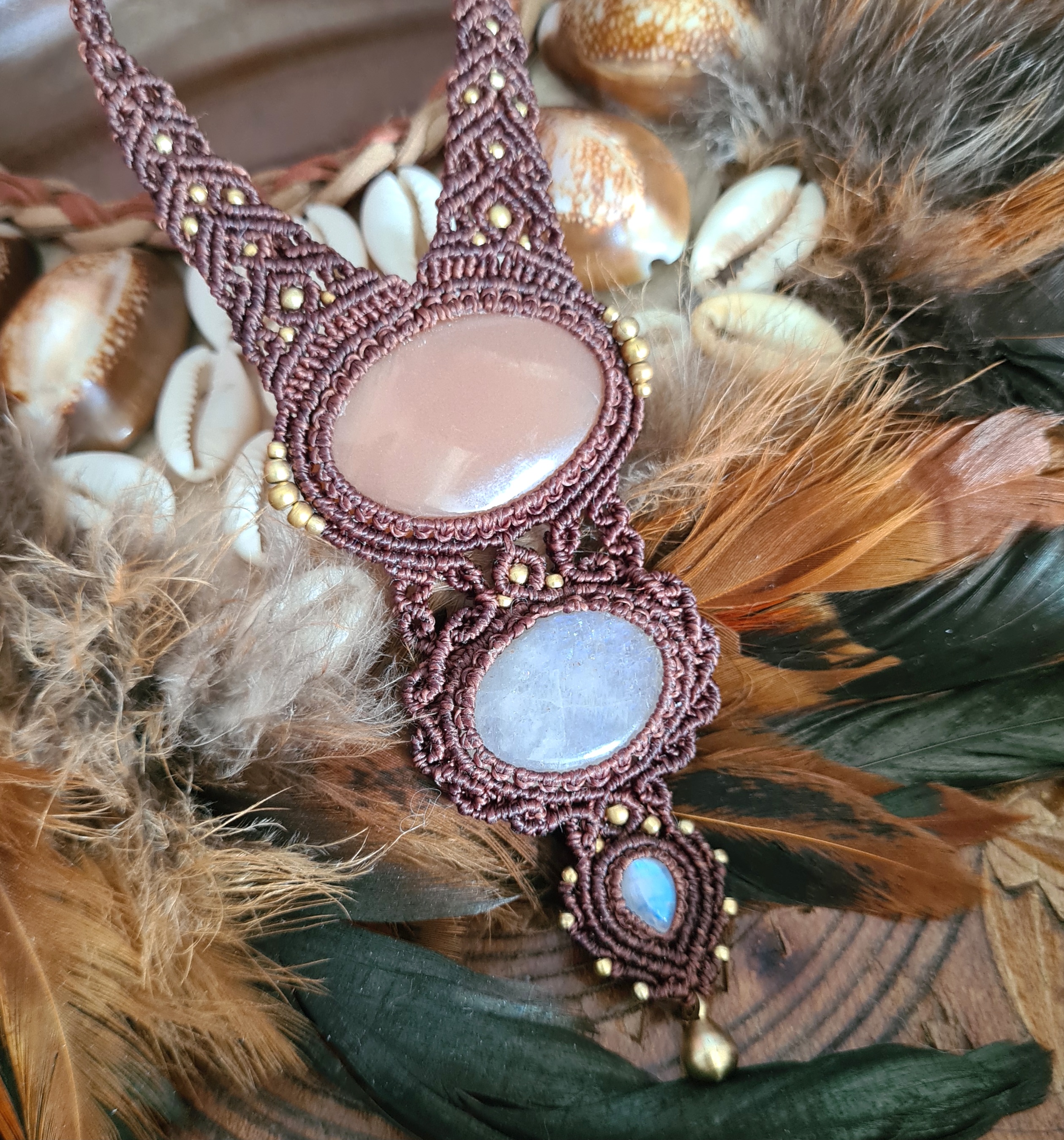 Macramé ketting Maansteen