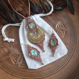 Macramé oorbellen Abalone