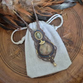 Macramé ketting Labradoriet