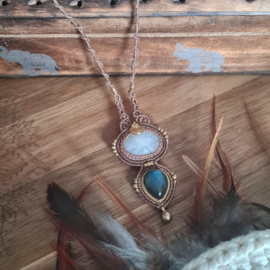 Macramé ketting Maansteen en Labradoriet
