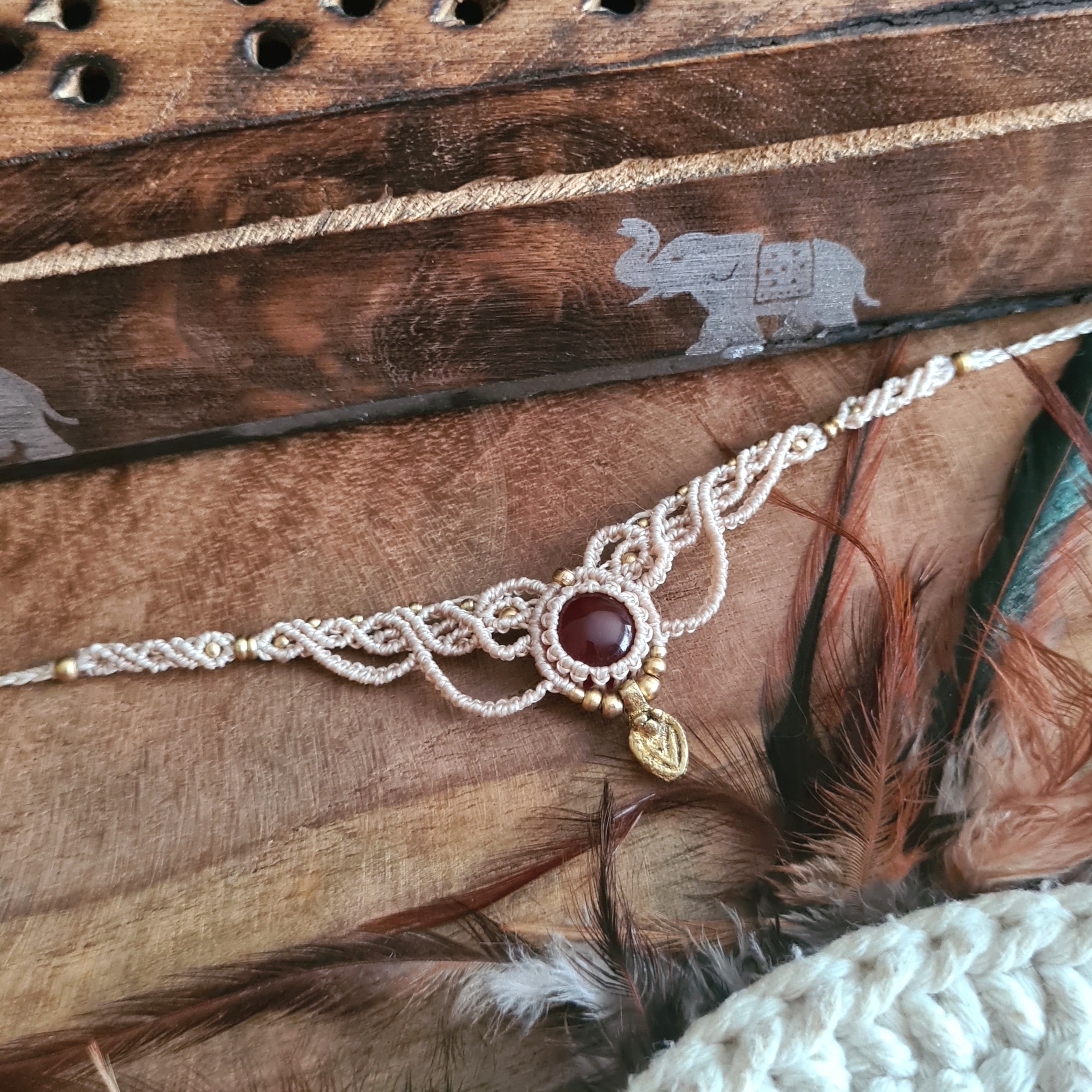 Macramé choker Carneool