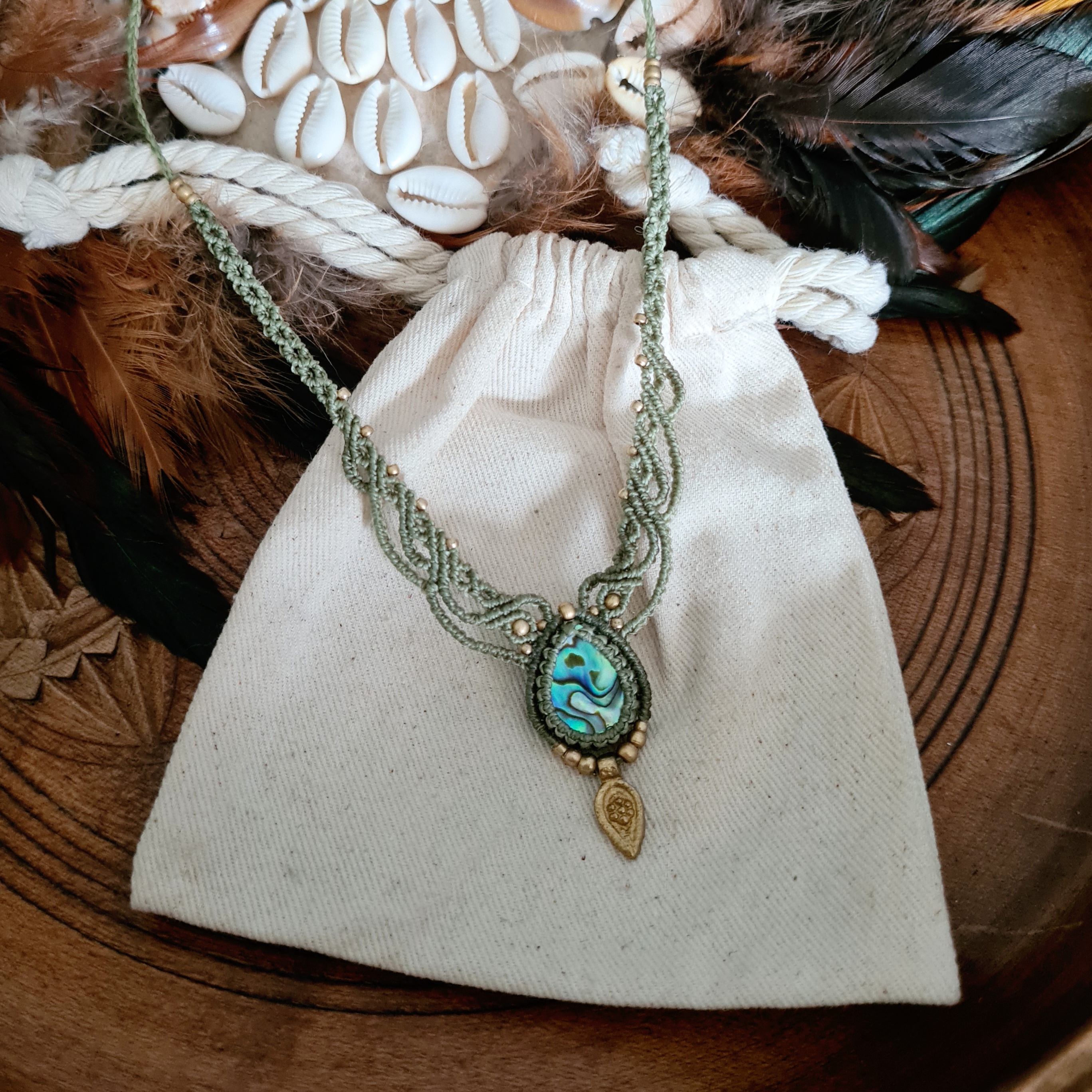 Macramé ketting Abalone