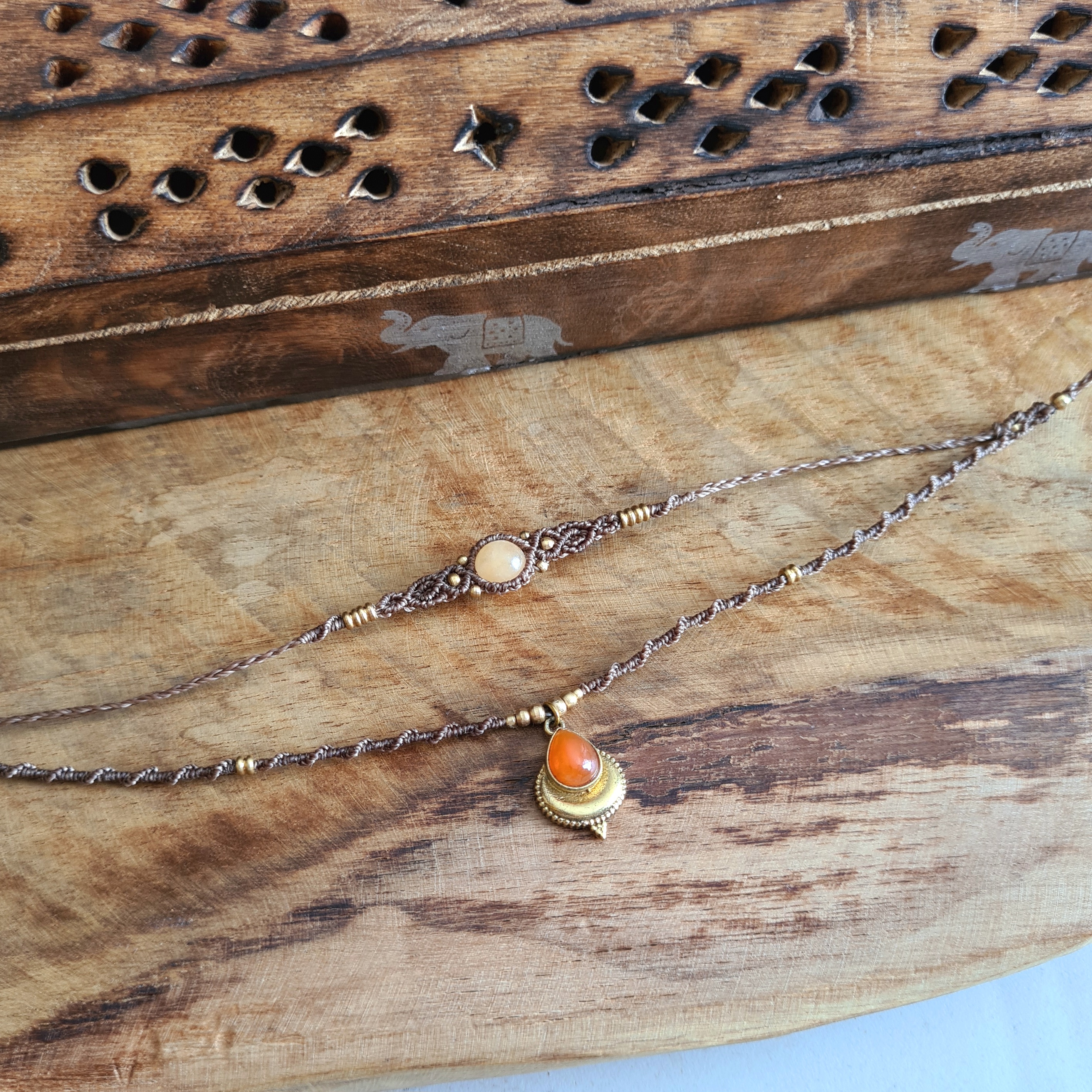 Double layered choker Carneool