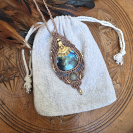 Macramé ketting Labradoriet