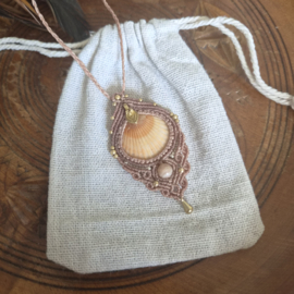 Macramé ketting Mermaid