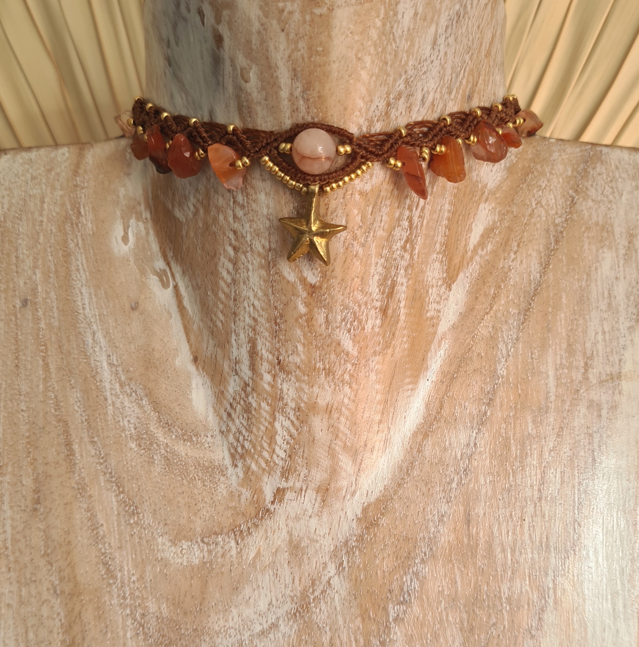 Macramé choker Chalcedoon