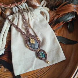 Macramé ketting Labradoriet en Abalone