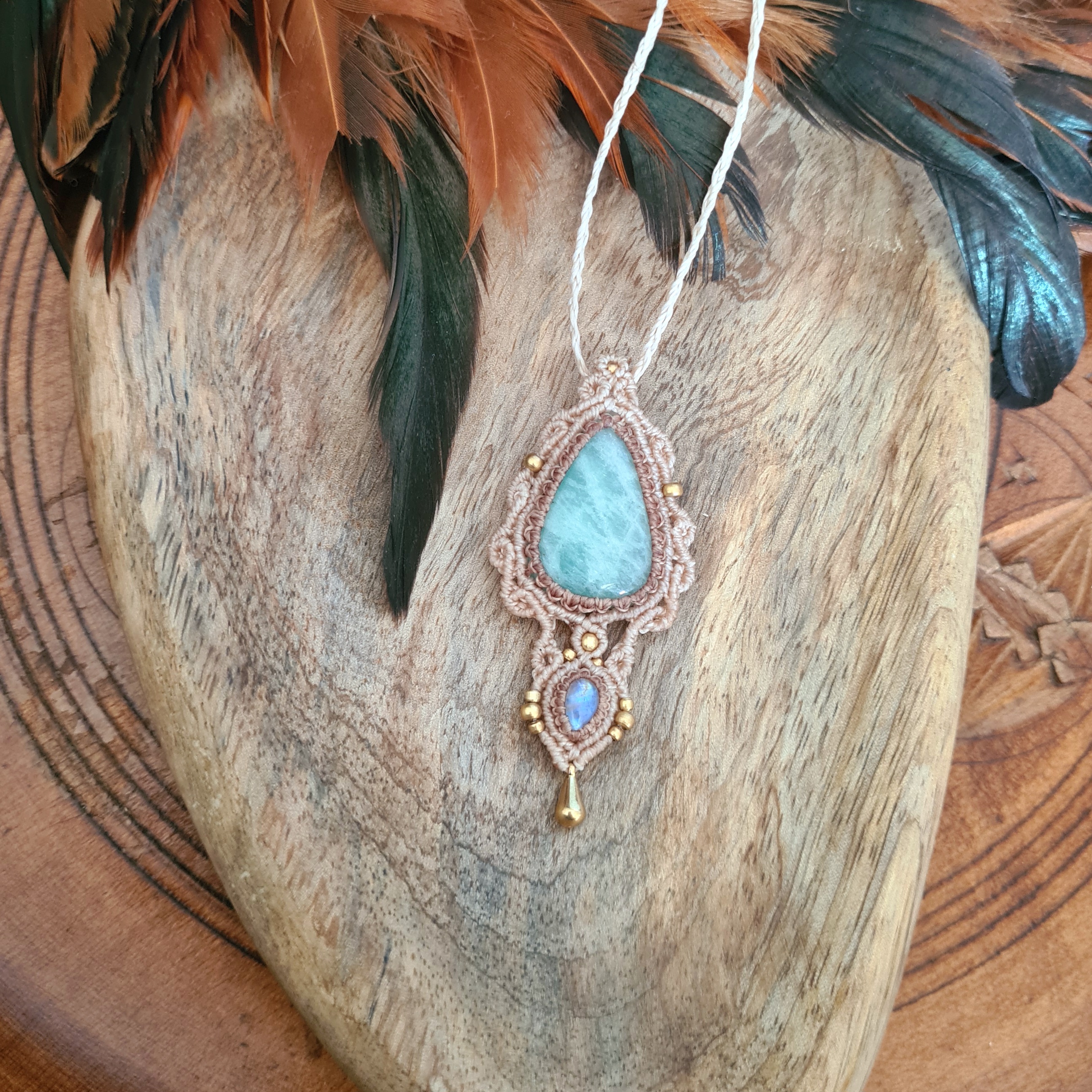 Macramé ketting Amazoniet en Maansteen
