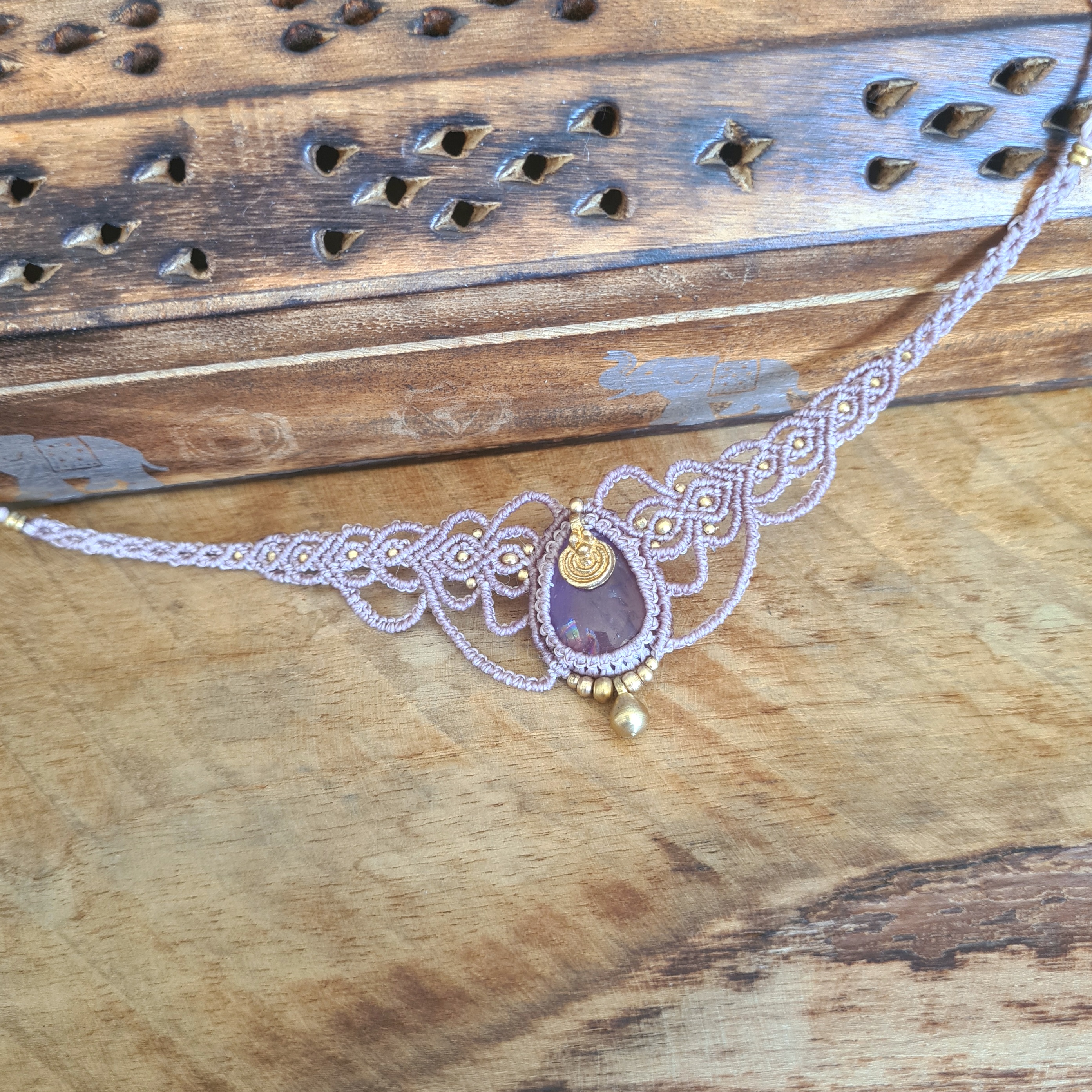 Macramé choker Amethist